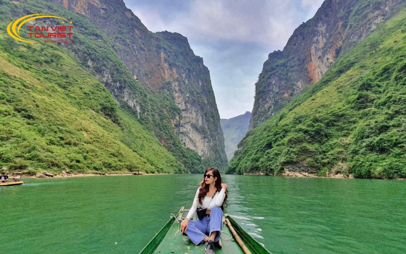 Tour du lịch Hà Giang khám phá Sông Nho Quế