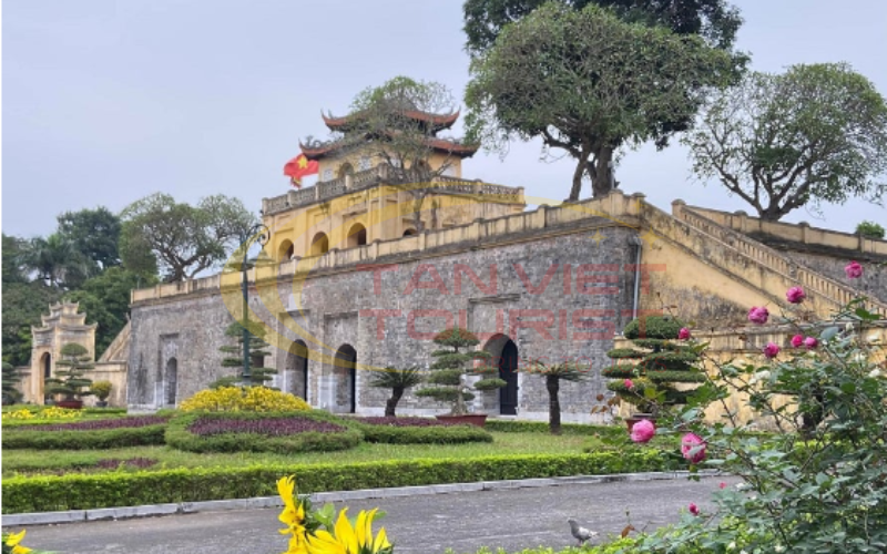 Tour học sinh, vui chơi, khám phá