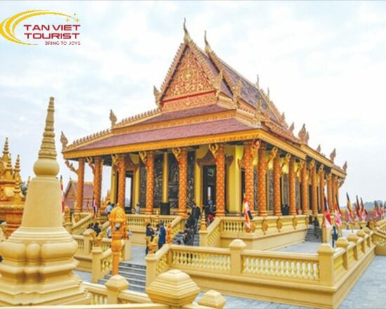 Bảo tàng lịch sử quân sự Việt Nam - Làng văn hóa các dân tộc Việt Nam