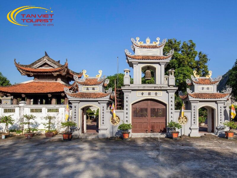 các địa điểm du lịch tâm linh nổi tiếng tại ninh bình