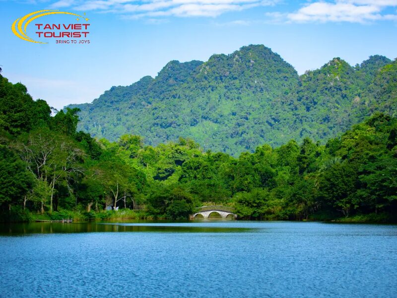 top danh thắng nổi tiếng tại ninh bình