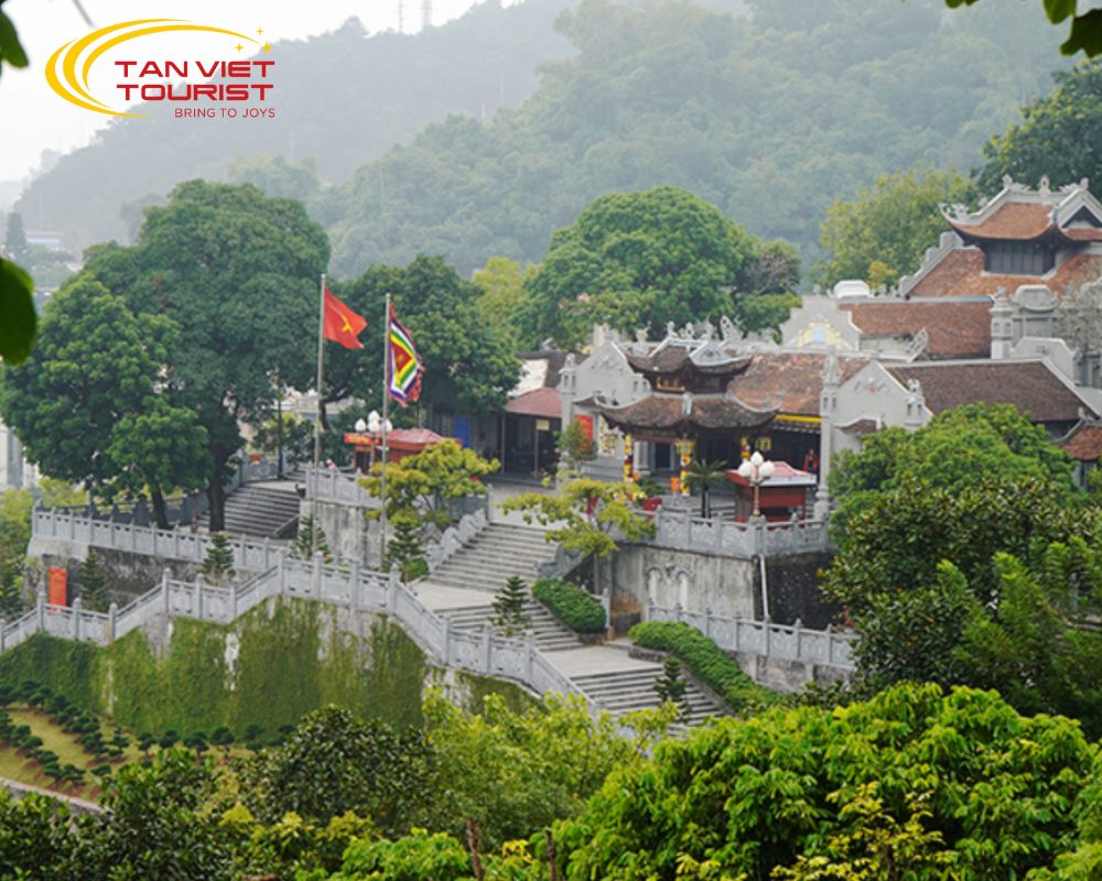 tour-chua-cai-bau-den-cua-ong (1) Tour Chùa Cái Bầu - Đền Cửa Ông