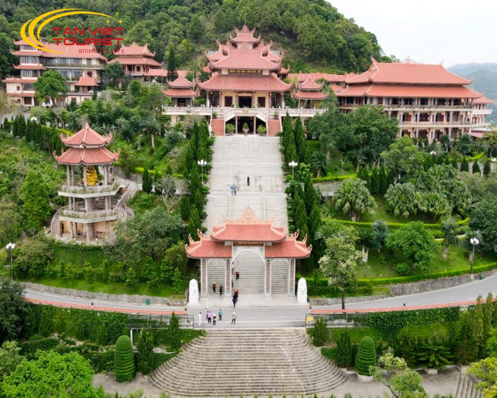 tour-chua-cai-bau-den-cua-ong Tour Chùa Cái Bầu - Đền Cửa Ông