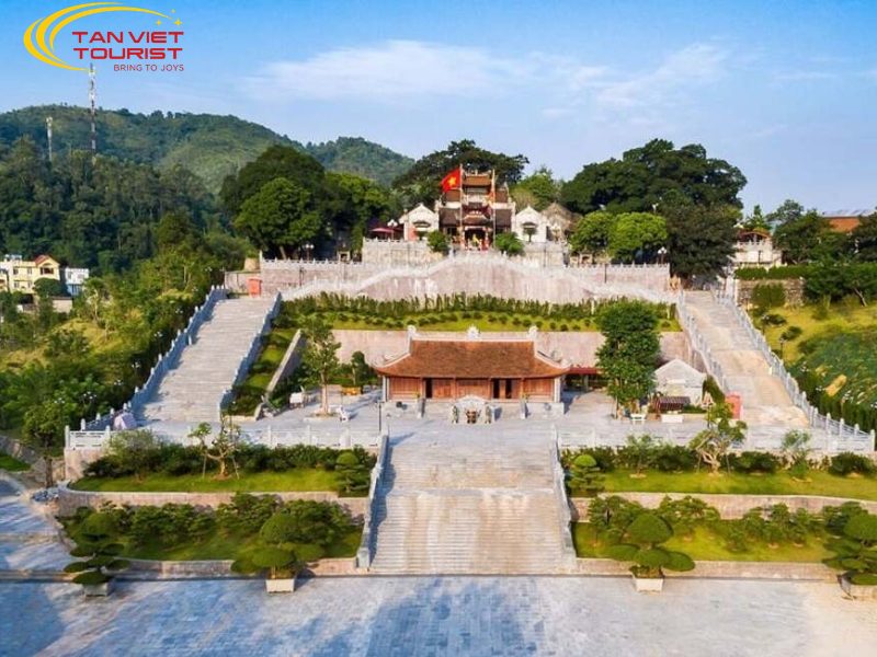 Đừng bỏ lỡ tour du lịch tâm linh Quảng Ninh 1 ngày được săn đón nhất hiện nay