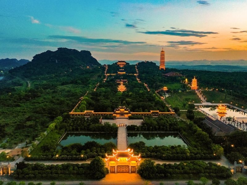 Tour Chùa Bái Đính trọn gói có gì nổi bật?