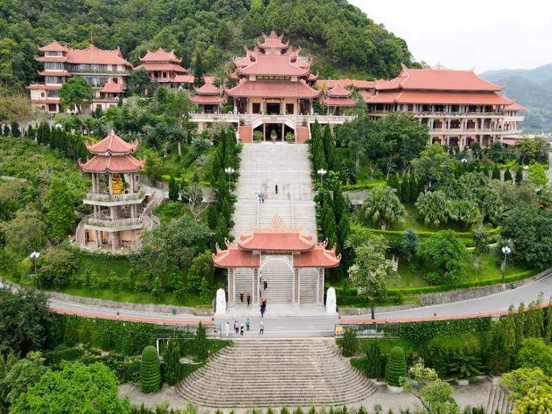 Những điều thú vị trong tour Chùa Cái Bầu Đền Cửa Ông 1 ngày