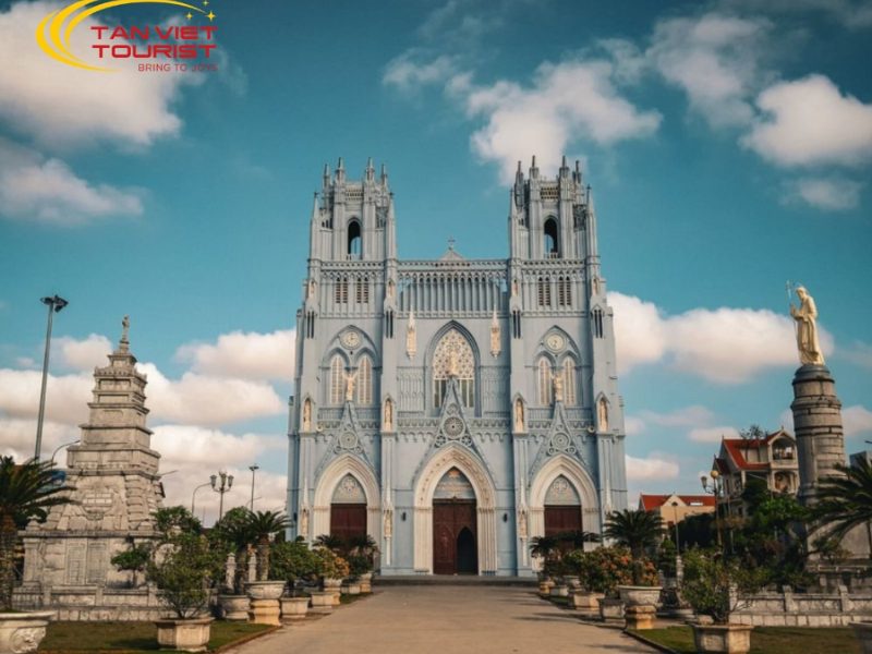 Tổng hợp các tour du xuân đầu năm 2026 để trải nghiệm trọn vẹn bình an, may mắn